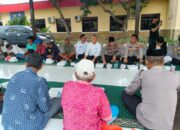 Kapolres Jeneponto Buka Bersama Dengan Tukang Becak