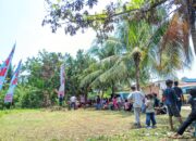 Semarak HUT Ke-80 RI di Lingkungan Bangunan, Beragam Perlombaan Hingga Panjat Pinang Berakhir di Malam Hari