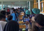 Ciptakan Kebersamaan di Sekolah, MBG Digelar Prasmanan di Sukabumi: Siswa Gembira