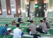 Polres Pamekasan Berikan Himbauan Kamtibmas Melalui Giat Tarawih Dan Tadarus Keliling